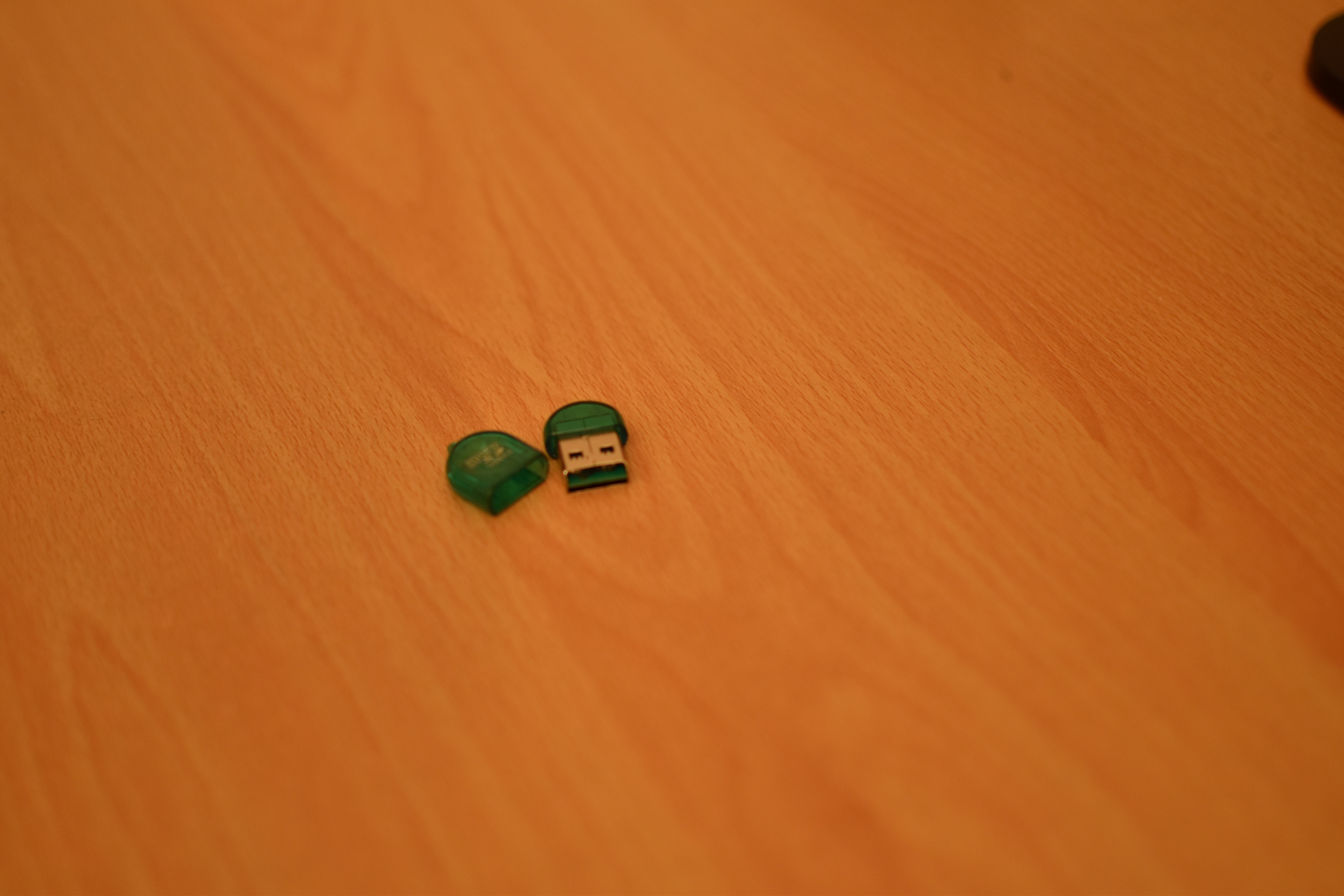 Picture of the USB Micro SD card reader